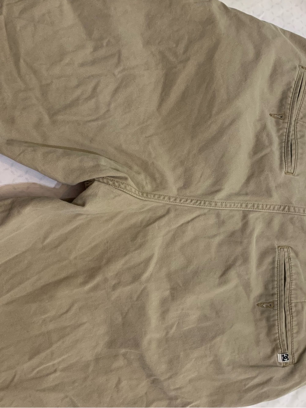 DC Men's Tan Chino Shorts - Classic Casual Fit - Picture 2 of 4